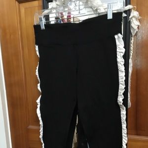 Tuxedo cropped leggings